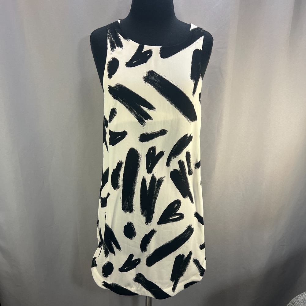 H&M Mini Dress Womens 4 Black White Abstract Heart Sleeveless Rounded Hem Party
